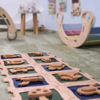 Na naše puzzle se nemusíte jen dívat. Jsou tu od toho, aby se po nich chodilo. Bosky, pomalu, s radostí.💫 Když po nich...